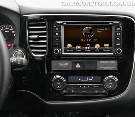 Мультимедийная система для Mitsubishi Outlander (2012+) Road Rover i10